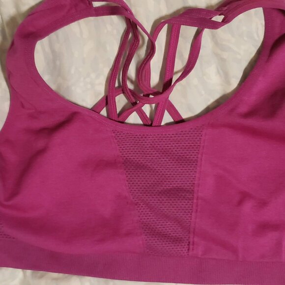 Workout Bra with cute multi-straps in Plum  Size M - Picture 2 of 4